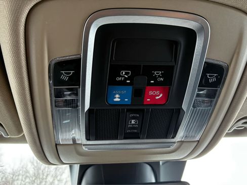 Used 2021 RAM 1500 Laramie image 24