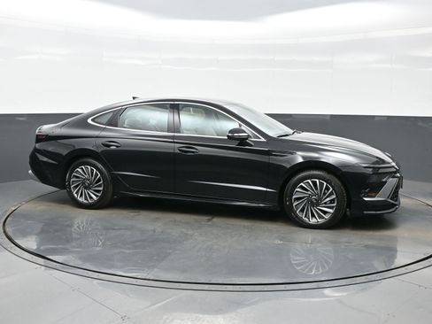 Certified 2025 Hyundai Sonata SEL image 7