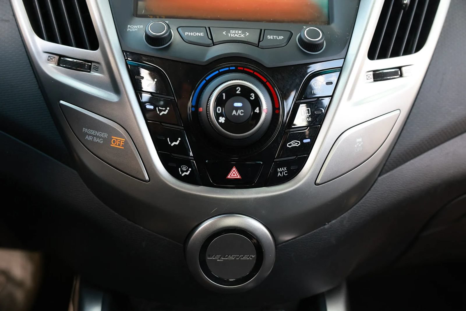 Used 2013 Hyundai Veloster w/ Style Pkg FWD image 30