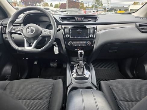 Used 2022 Nissan Rogue Sport S image 8