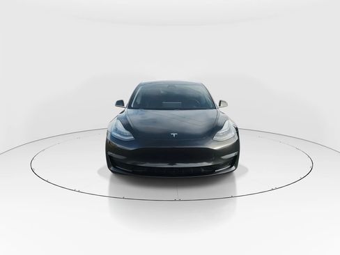 Used 2019 Tesla Model 3 Performance image 3