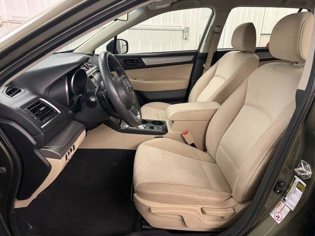 Used 2019 Subaru Outback 2.5i AWD/4WD image 8