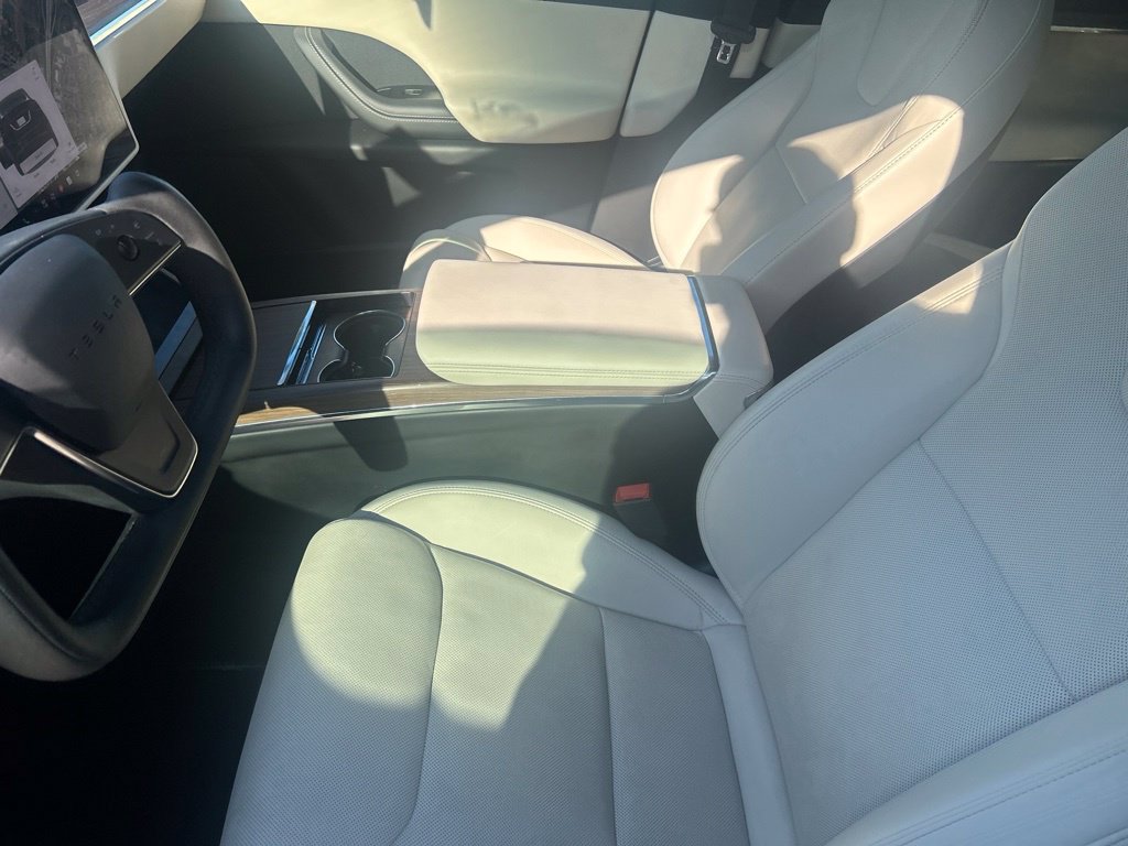 Used 2023 Tesla Model X AWD/4WD image 9