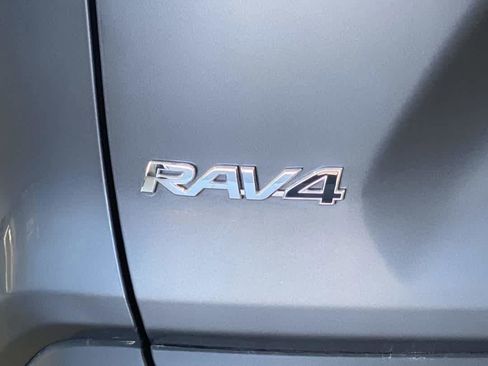 Certified 2025 Toyota RAV4 XLE AWD/4WD image 11