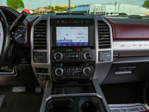 Used 2020 Ford F250 Platinum w/ FX4 Off-Road Package image 14