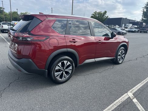 Certified 2023 Nissan Rogue SV w/ SV Premium B Package FWD image 5