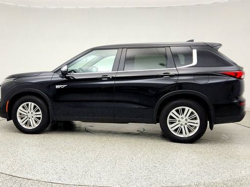 Used 2025 Mitsubishi Outlander ES AWD/4WD image 7