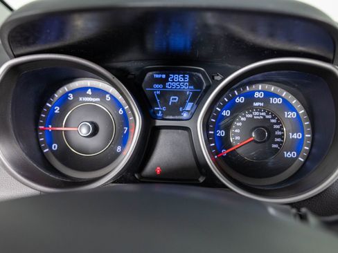 Used 2013 Hyundai Elantra GLS w/ Preferred Pkg image 31