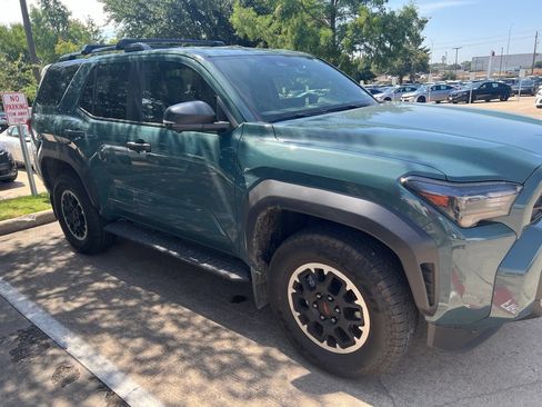 Used 2025 Toyota 4Runner TRD Off-Road Premium w/ Tow Technology Package AWD/4WD image 6