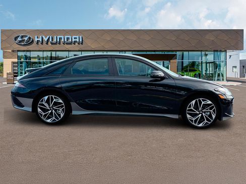 New 2025 Hyundai Ioniq 6 SEL image 9
