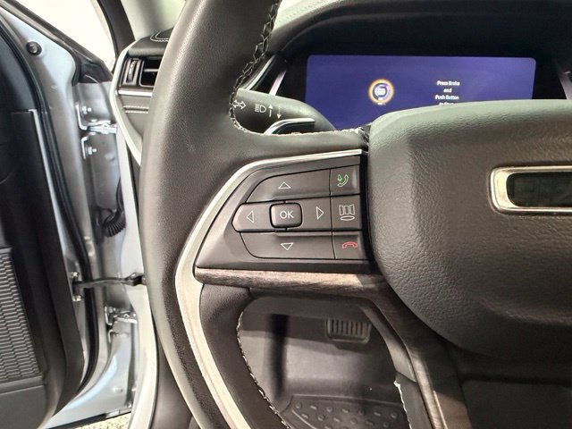 Used 2023 Jeep Grand Cherokee L Limited AWD/4WD image 12