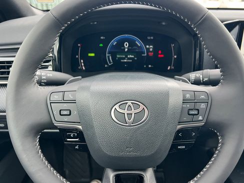 New 2026 Toyota Camry Hybrid w/ Multimedia Upgrade Package image 19