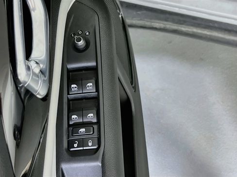 Used 2023 Jeep Compass Limited AWD/4WD image 17