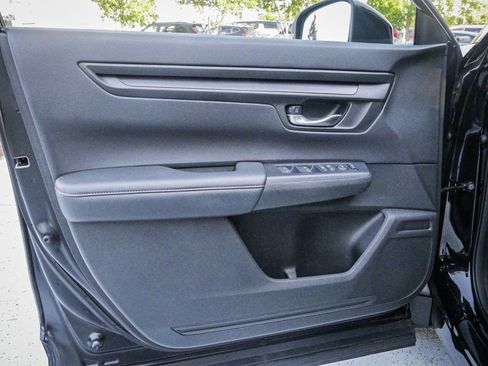 Used 2023 Honda CR-V Sport image 14