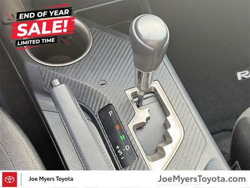 Used 2015 Toyota RAV4 XLE image 18