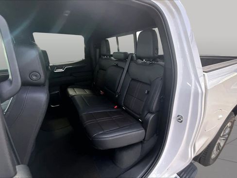 Used 2023 Chevrolet Silverado 1500 High Country w/ Technology Package RWD image 19