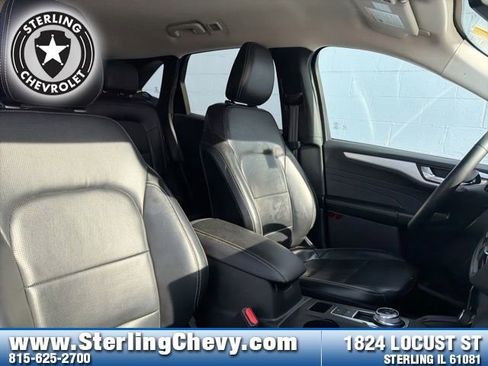 Used 2024 Ford Escape Platinum AWD/4WD image 12