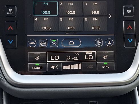 Certified 2024 Subaru Outback Premium AWD/4WD image 17