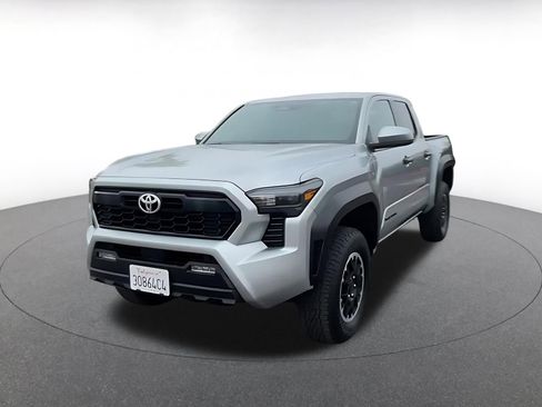 Used 2025 Toyota Tacoma TRD Off-Road image 7