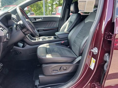 Used 2024 Ford Edge ST-Line w/ Class II Trailer Tow Package AWD/4WD image 13