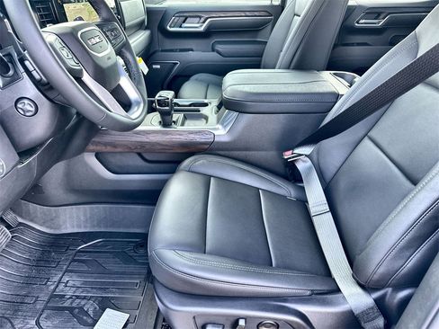 New 2026 GMC Sierra 1500 SLT image 24