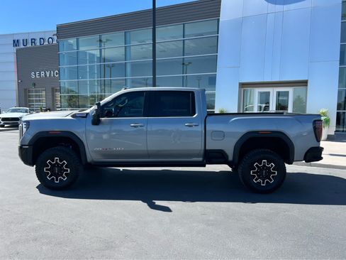 Used 2025 GMC Sierra 2500 AT4X AWD/4WD image 12