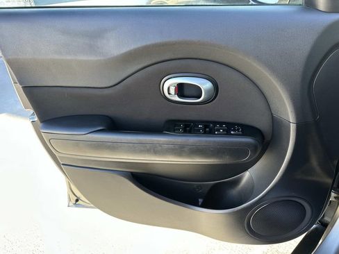 Used 2016 Kia Soul w/ Option Group 020 image 22