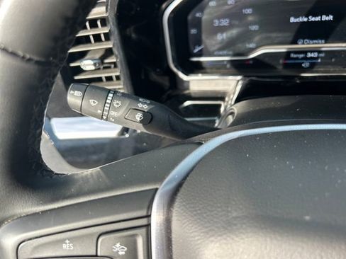 Used 2024 GMC Sierra 1500 SLT image 16