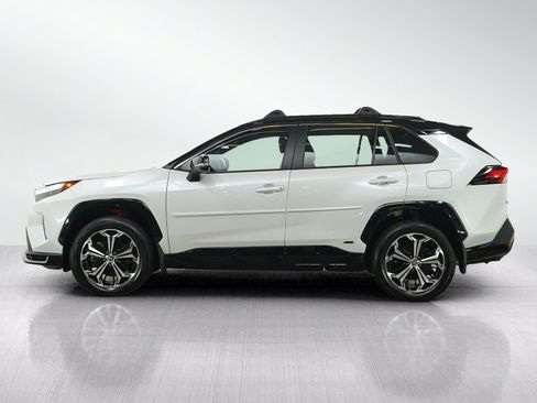 Used 2025 Toyota RAV4 XSE w/ Weather Package AWD/4WD image 2