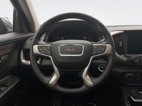 Used 2020 GMC Terrain Denali w/ Denali Premium Package AWD/4WD image 12