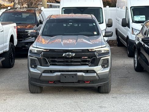 Used 2024 Chevrolet Colorado Z71 w/ Z71 Convenience Package 2 image 2