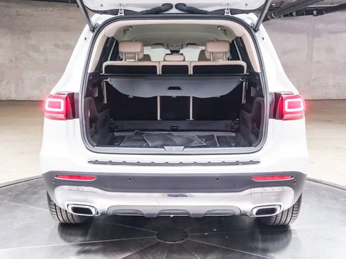 Used 2022 Mercedes-Benz GLB 250 4MATIC image 31