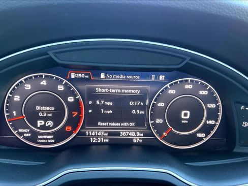 Used 2017 Audi Q7 3.0T Prestige image 24