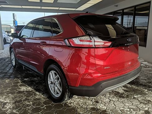 Used 2023 Ford Edge SEL w/ Convenience Package image 9