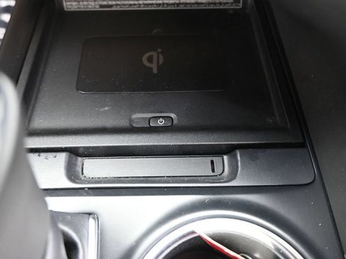 Used 2018 Toyota Camry XLE FWD image 28
