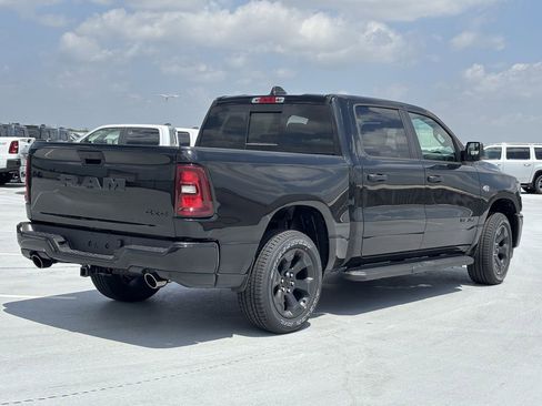 New 2026 RAM 1500 Express AWD/4WD image 3