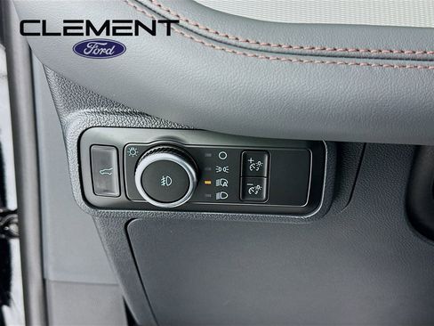 New 2026 Ford Explorer Active w/ Active Comfort Package AWD/4WD image 13