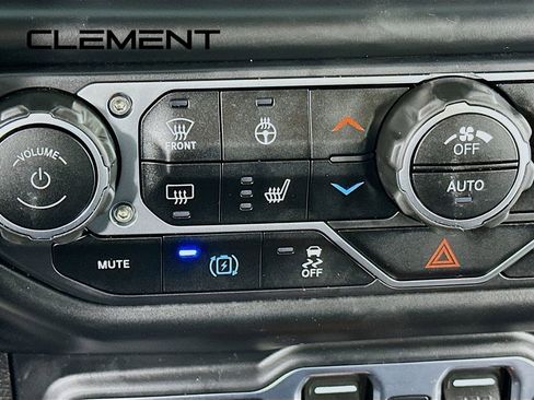 Used 2023 Jeep Wrangler Unlimited Sahara w/ Cold Weather Group image 23