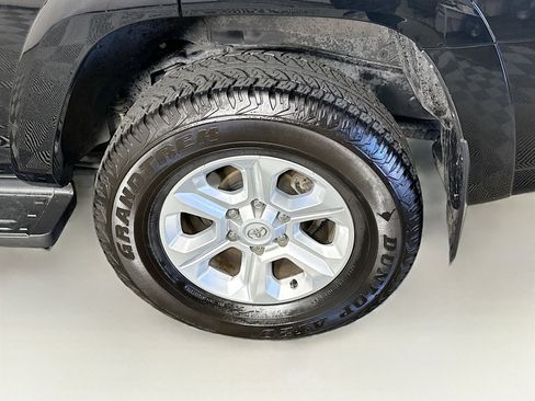 Used 2024 Toyota 4Runner SR5 image 11