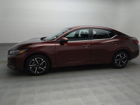 Used 2024 Nissan Sentra SV FWD image 2