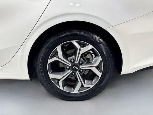 Used 2021 Kia Forte LXS image 11