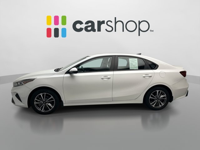 Used 2023 Kia Forte LXS w/ LXS Technology Package FWD image 2
