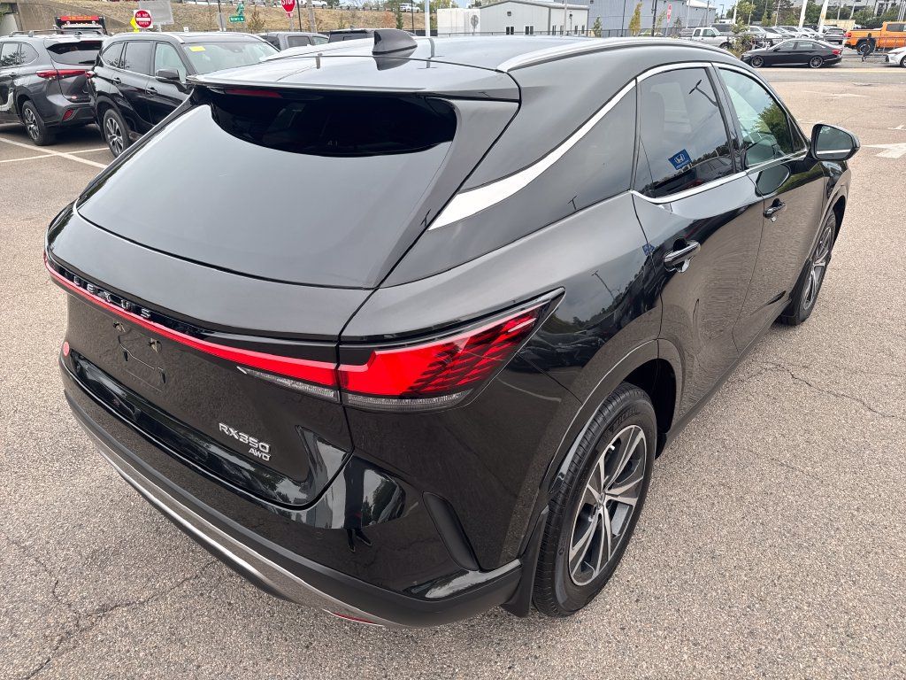 Used 2024 Lexus RX 350 Premium w/ Cold Area Package AWD/4WD image 9