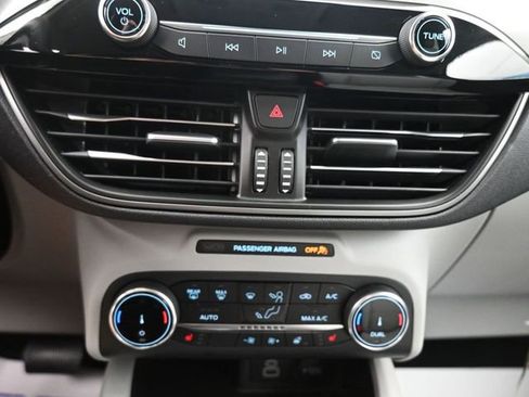 New 2025 Ford Escape Active w/ Cold Weather Package image 18