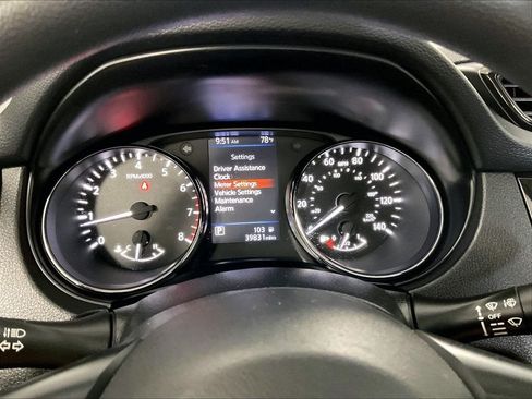 Used 2020 Nissan Rogue S AWD/4WD image 24