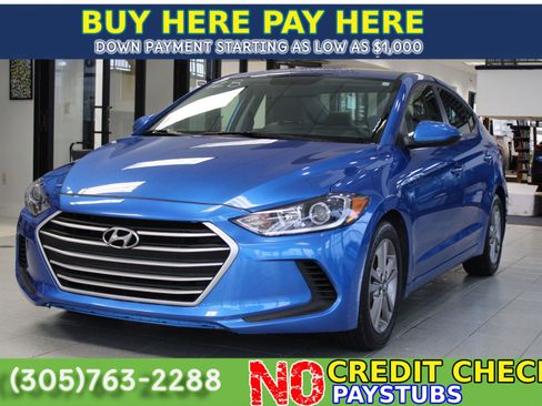 Used 2017 Hyundai Elantra SE FWD image 2