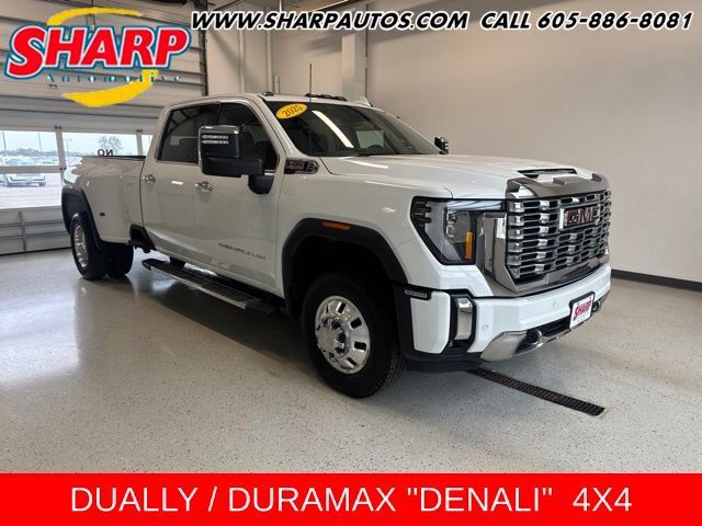 Used 2025 GMC Sierra 3500 Denali AWD/4WD image 1