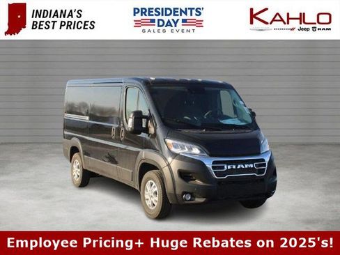 New 2025 RAM ProMaster 2500 w/ Quick Order Package 22G SLT image 1