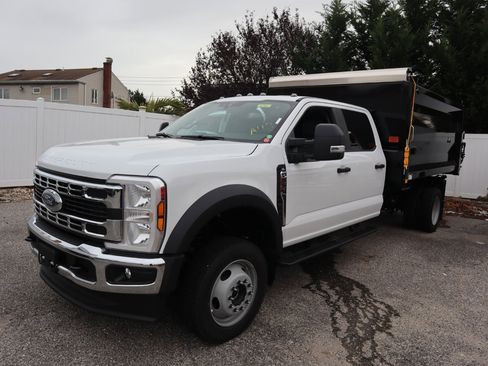 New 2026 Ford F550 4x4 Crew Cab image 7