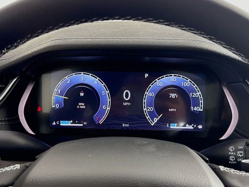 New 2025 Jeep Grand Cherokee Limited w/ Black Appearance Package image 33